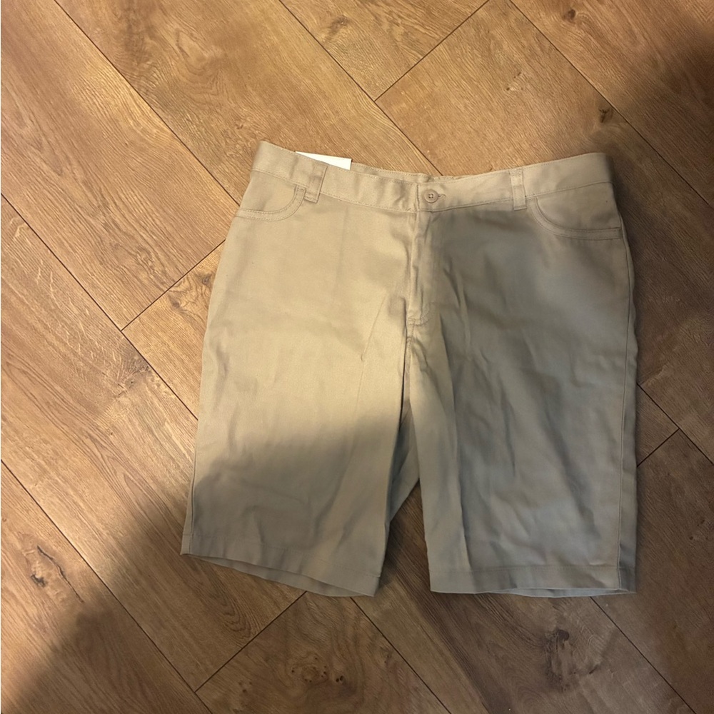 Girls uniform Bermuda Shorts khaki color NWT 14 1/2